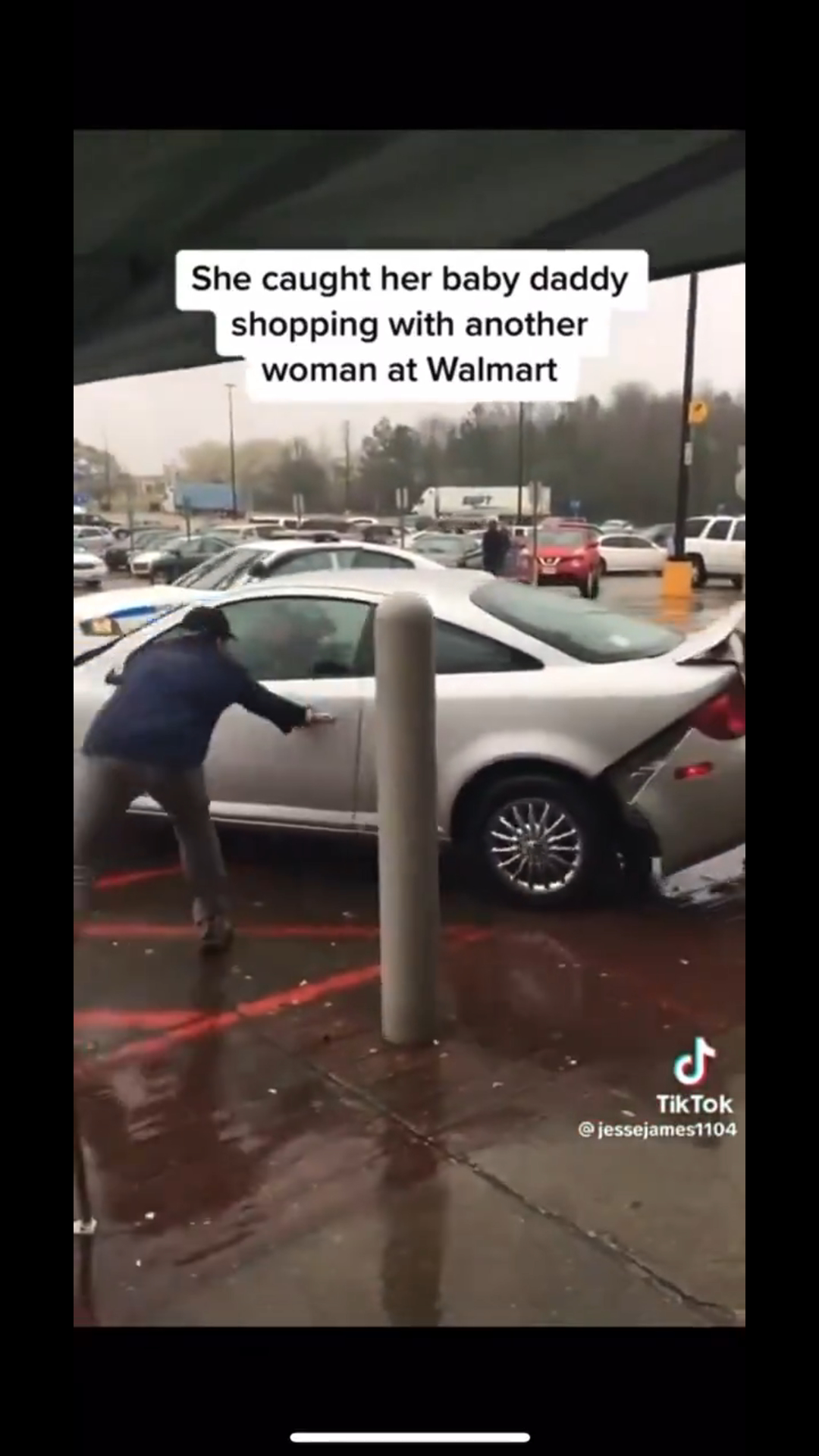 She Crashed Into Walmart After Catching Her Baby Daddy Shopping! 😱 | Police Step In!