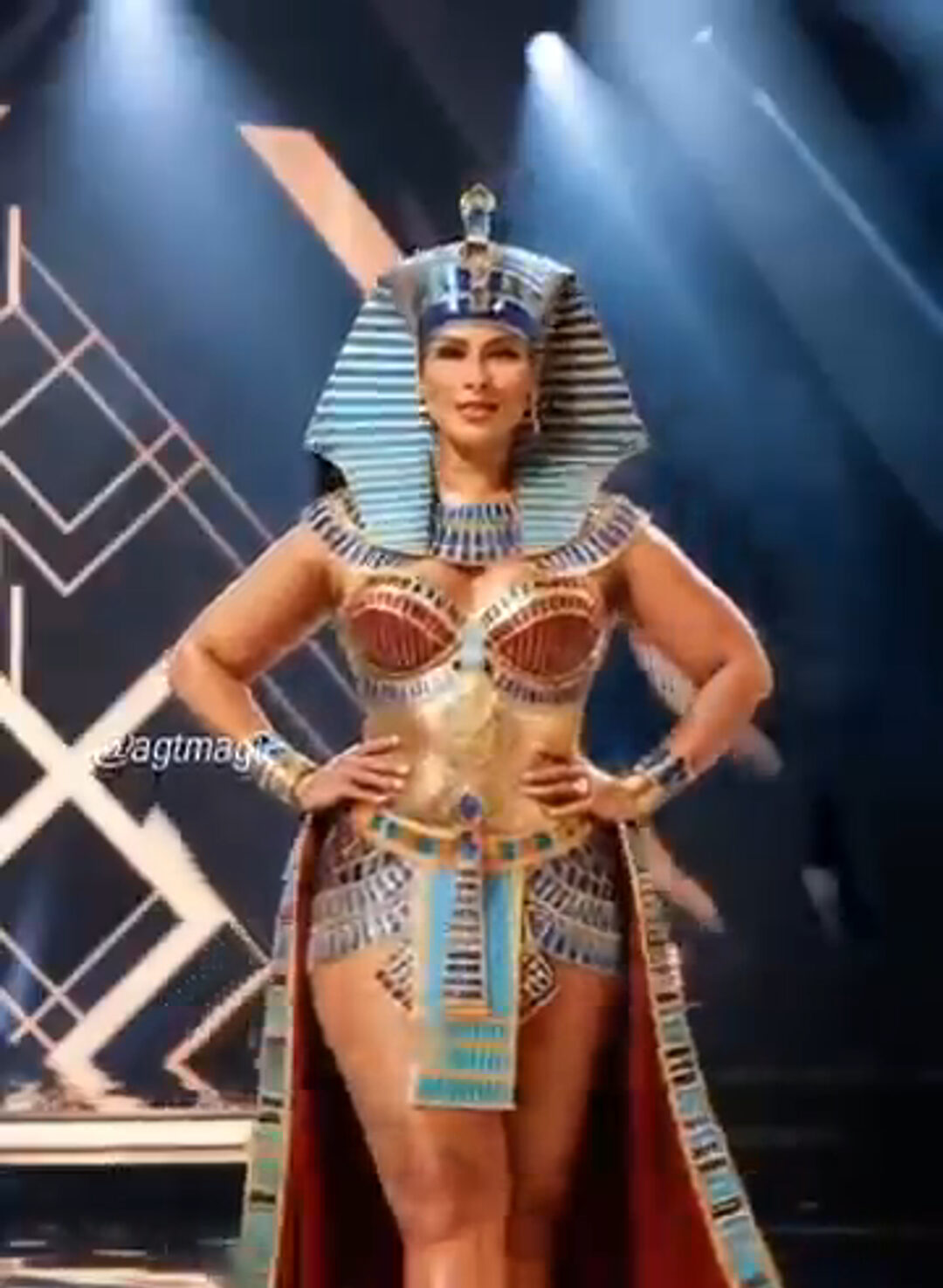 She Looked Like an Ordinary Old Woman… Until She Transformed Into a Skeleton on Stage!
