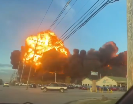 Just minutes ago, a tremendous fire broke out— Several Structures Engulfed